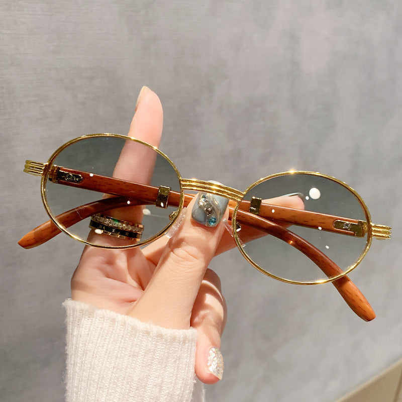 Ladies fashionable sunglasses with elegant shine and comfortable temples Kalsten