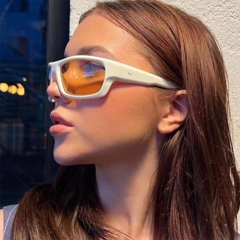 Women's sporty sunglasses with sturdy frame and polarized lenses Kalsten