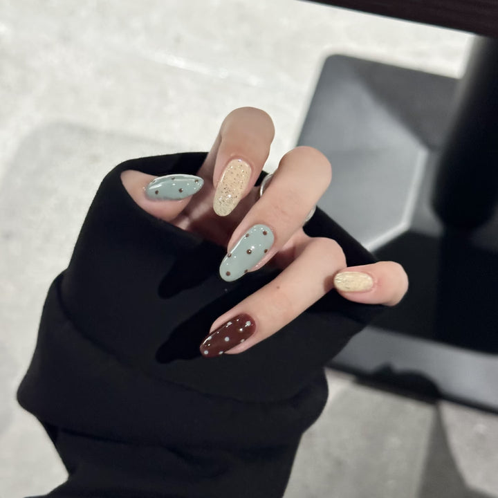 Creative Press-On Nail Art Set with Sparkling Accents