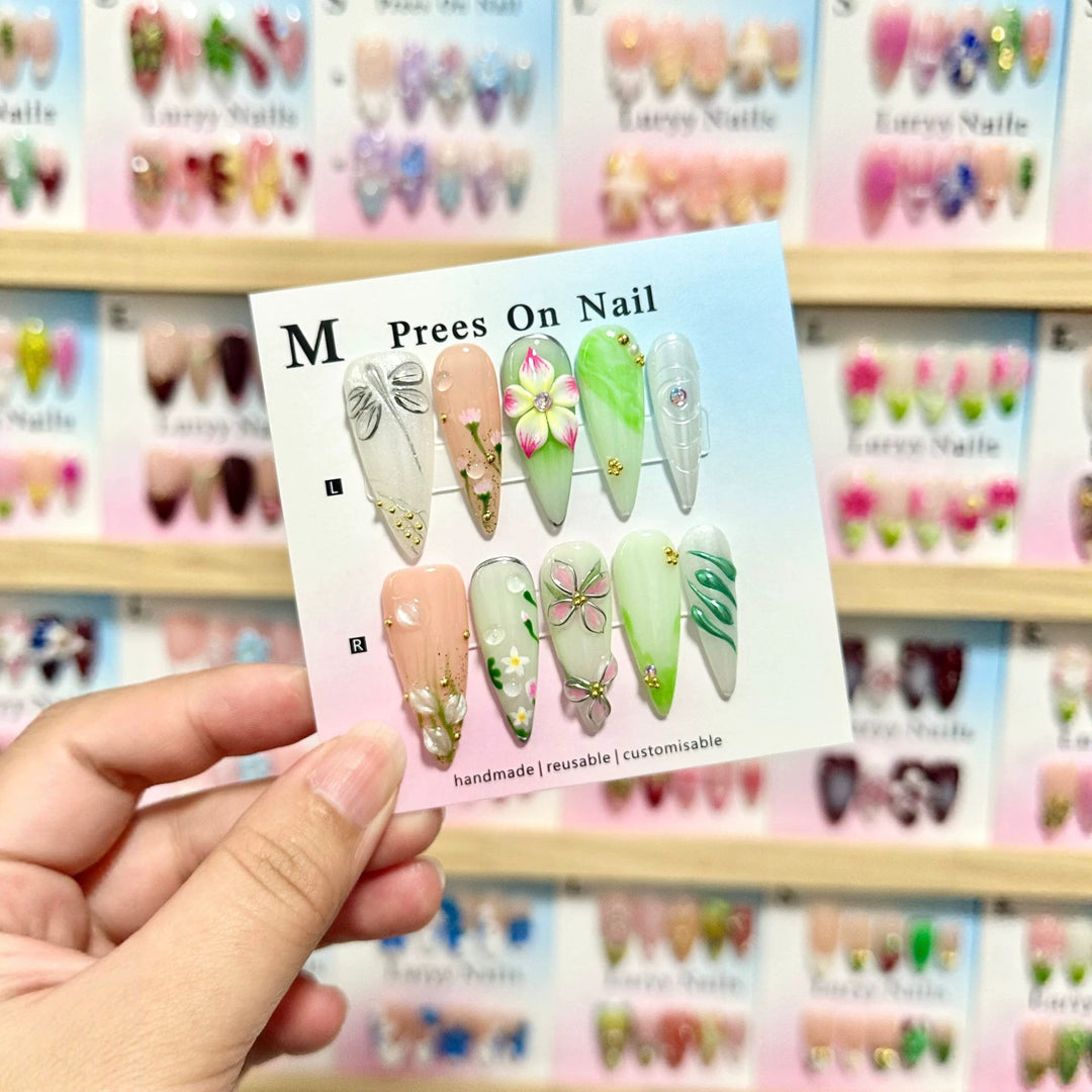 Artistic Floral and Gem-Embellished Press-On Nail Set