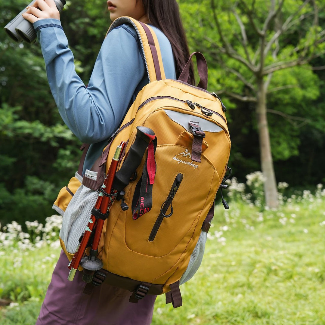 Versatile Outdoor Hiking Backpack Kalsten