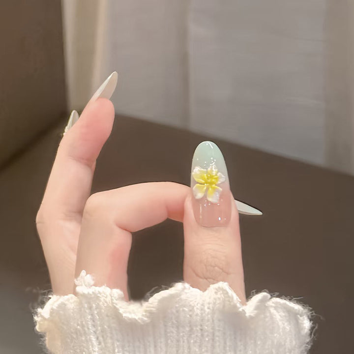 Elegant Floral-Design Press-On Nails Kalsten