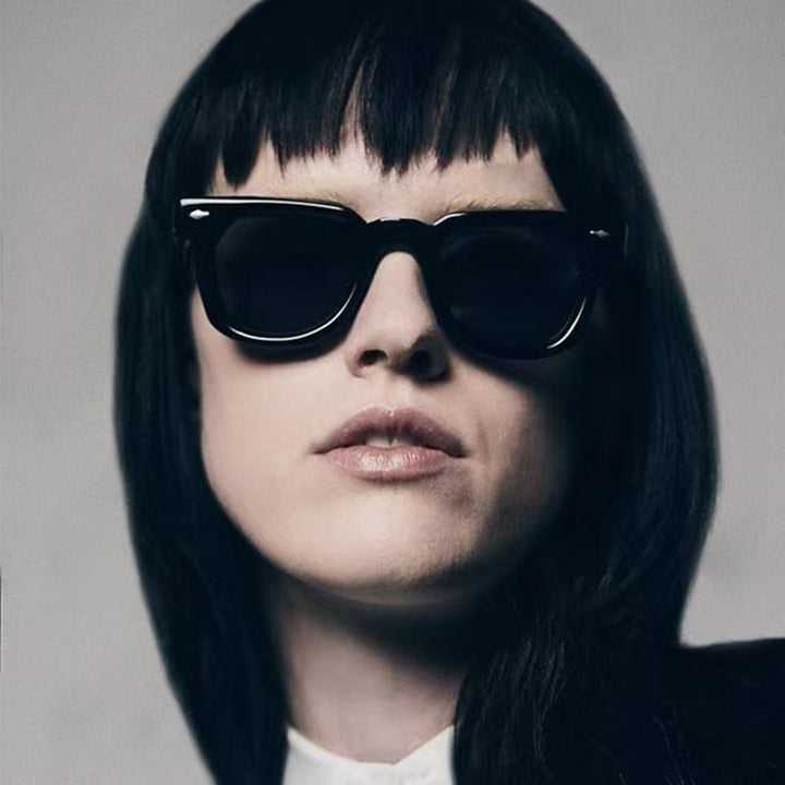 Women's stylish sunglasses in trendy design with elegant frame Kalsten