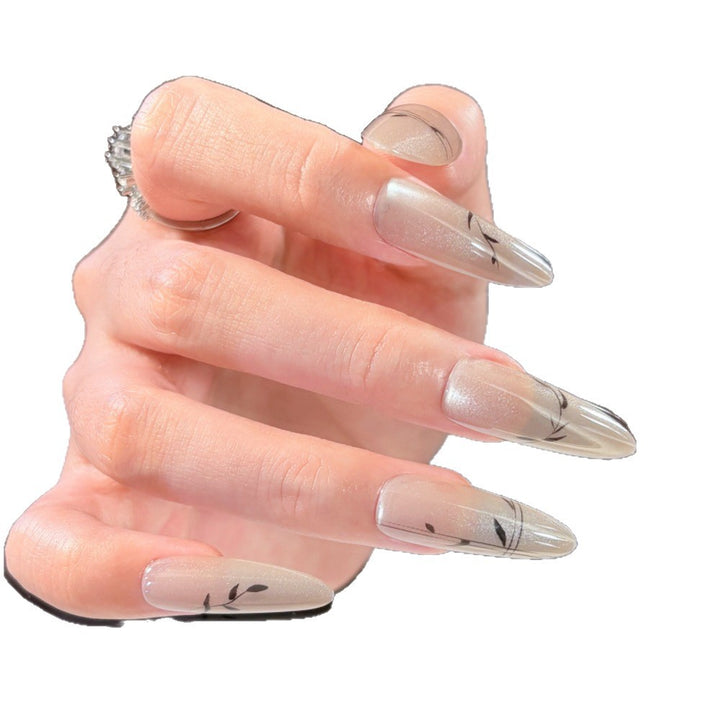 Artificial nails in elegant design Kalsten