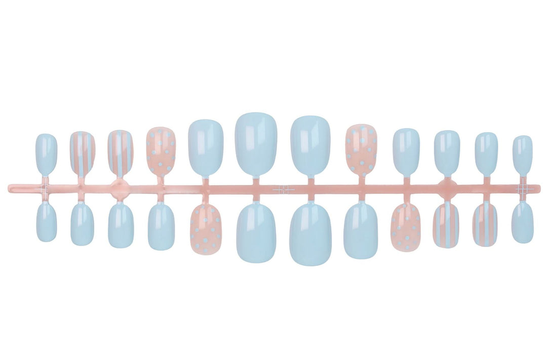 artful nail embellishments Kalsten