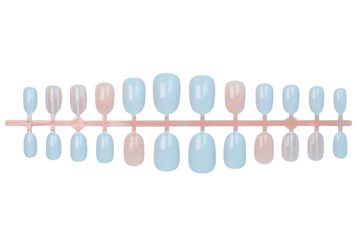 artful nail embellishments Kalsten