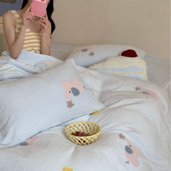 Children's bedding set made of fine cotton satin with applied elephant decorations and cozy quilt Kalsten