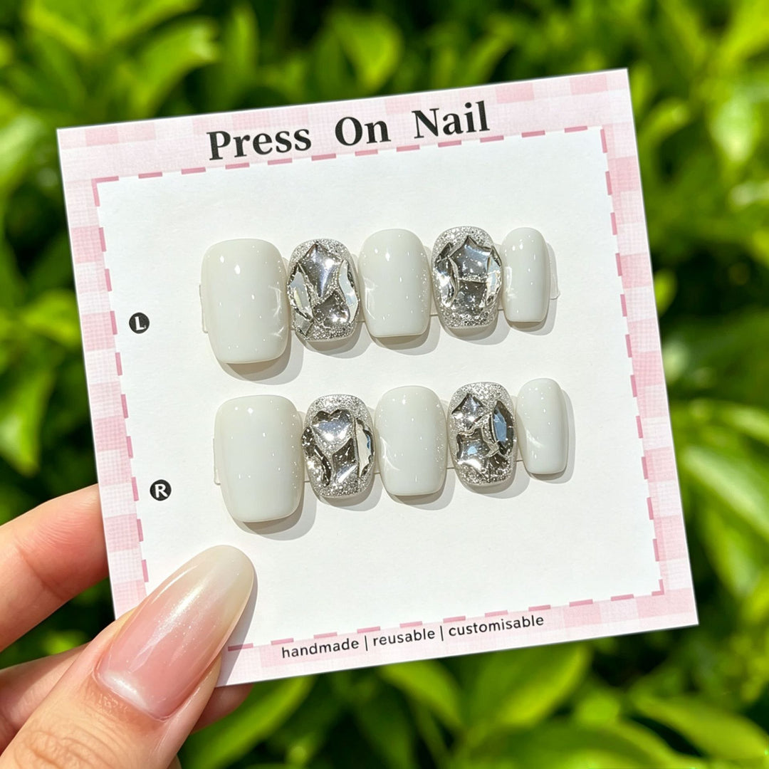Artistic Press-On Nail Art Set with Star and Floral Accents