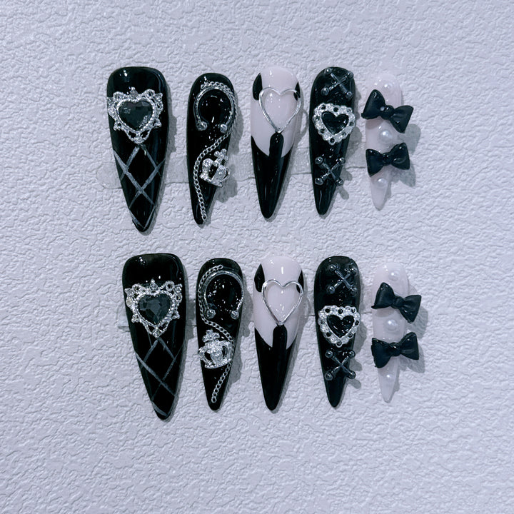 Glamorous Nail Art Extensions