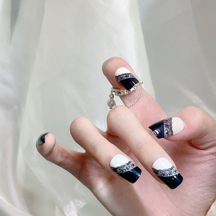 Elegant Lace and Colorblock Press-On Nail Set