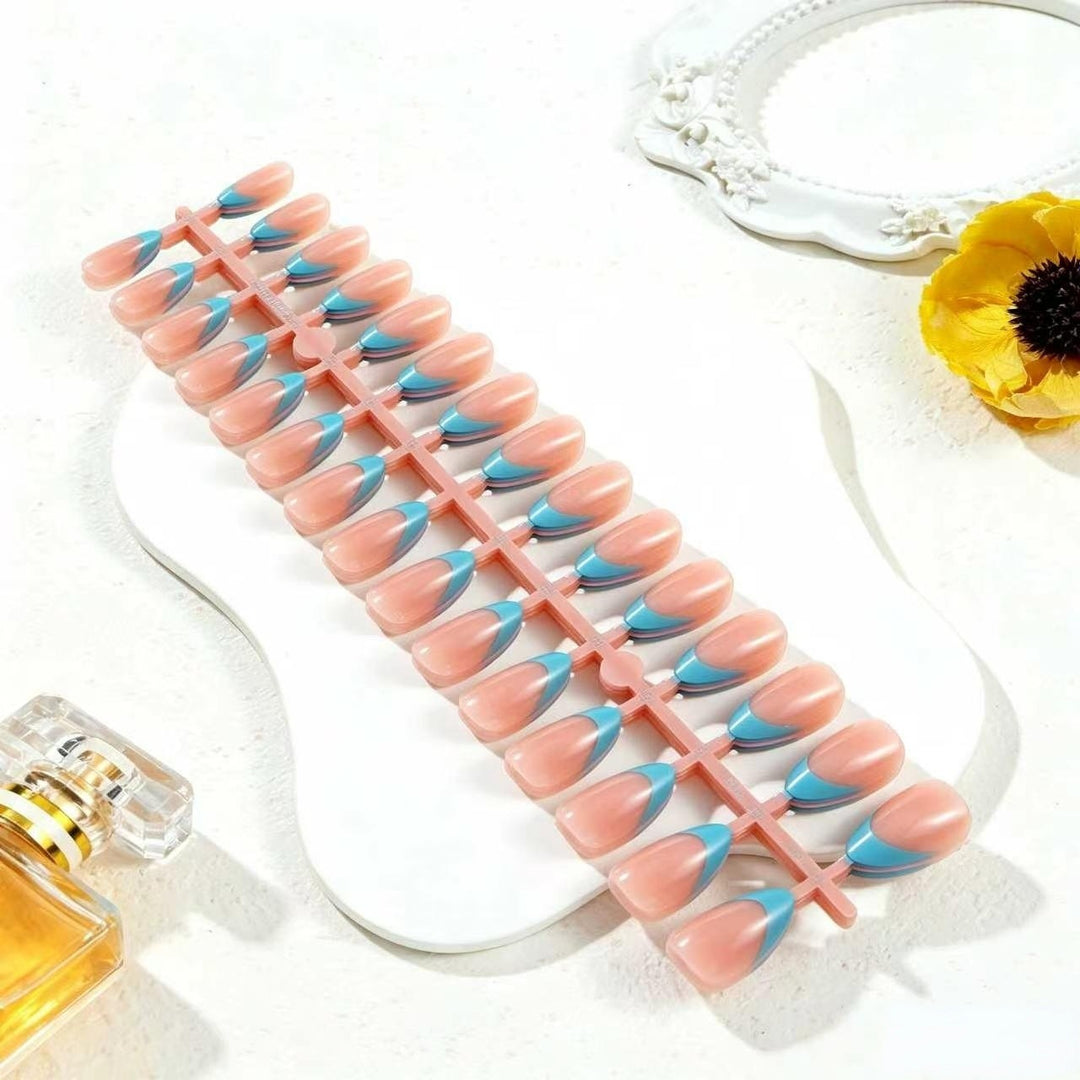 Decorative Press-On Nail Tips Kalsten