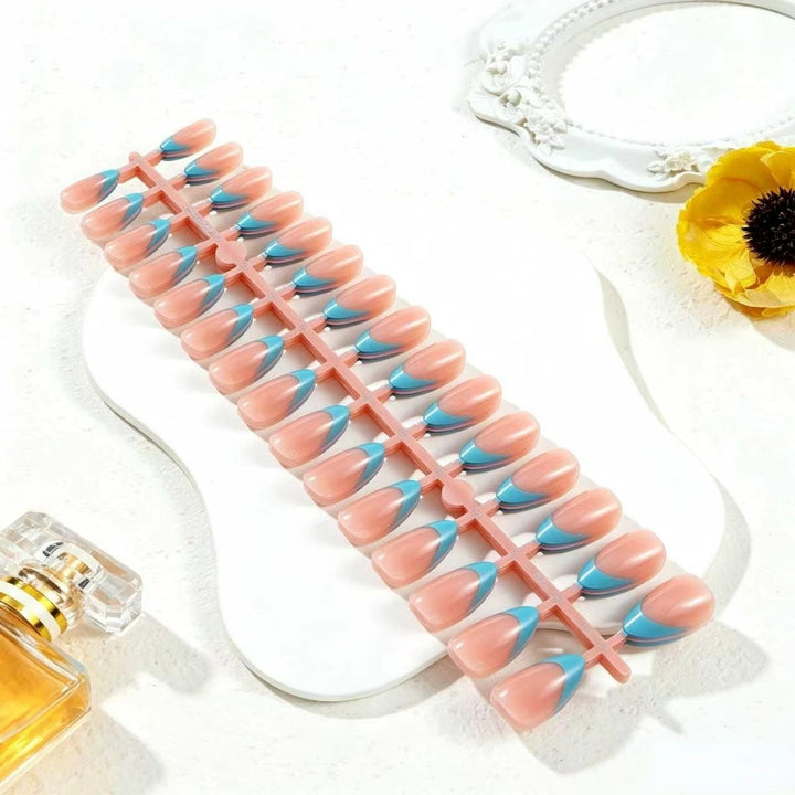 Decorative Press-On Nail Tips Kalsten