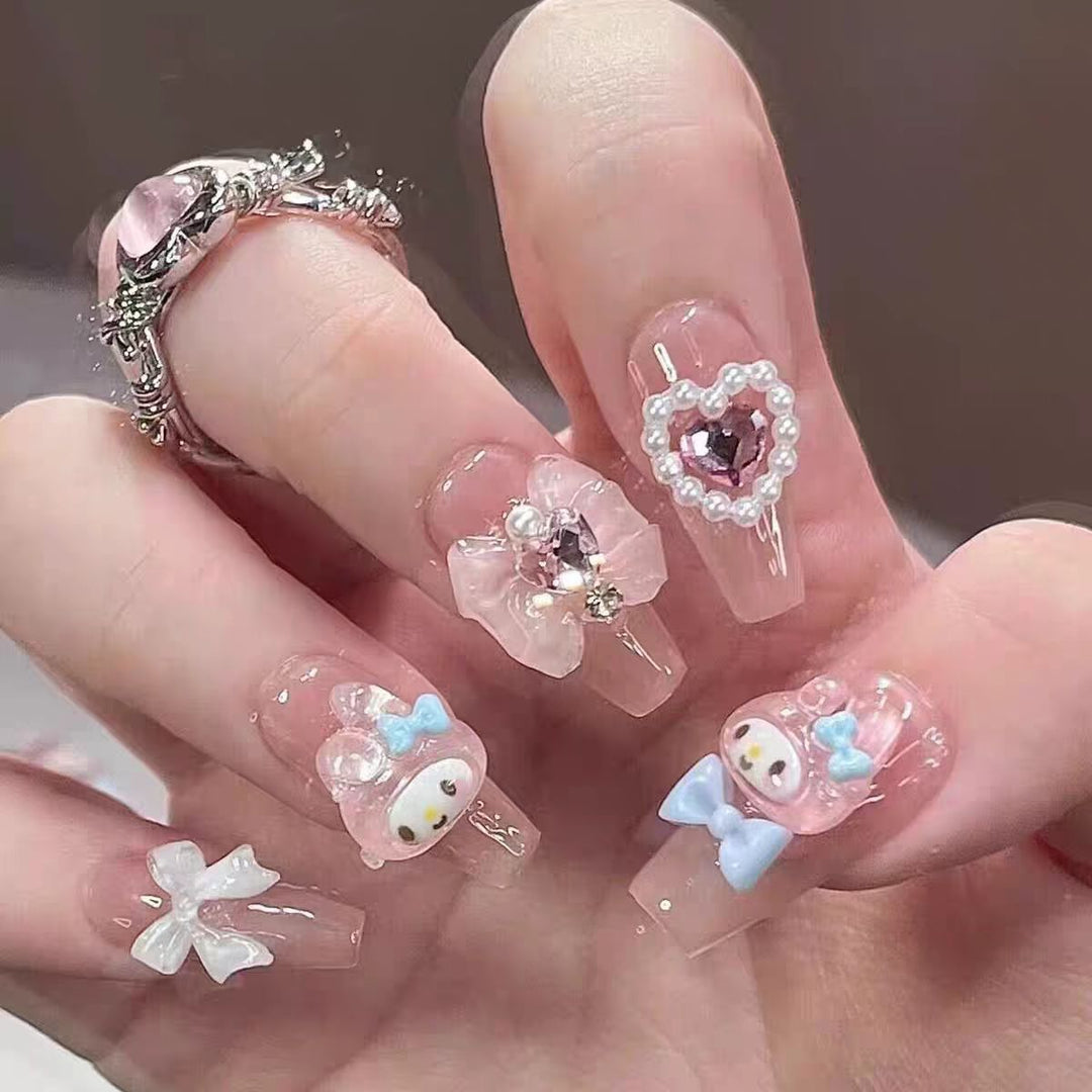 Artistic Press-On Nail Set with Floral and Glossy Accents Kalsten