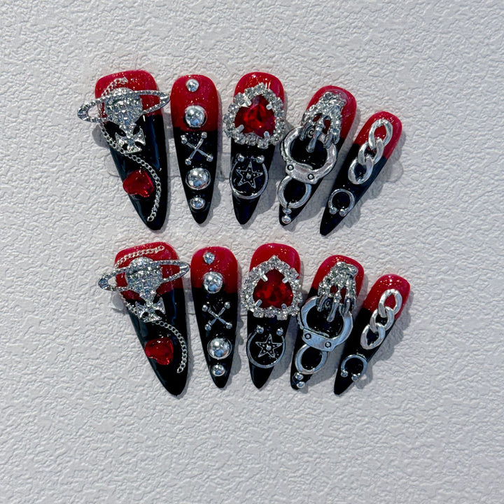 Glamorous Nail Art Extensions