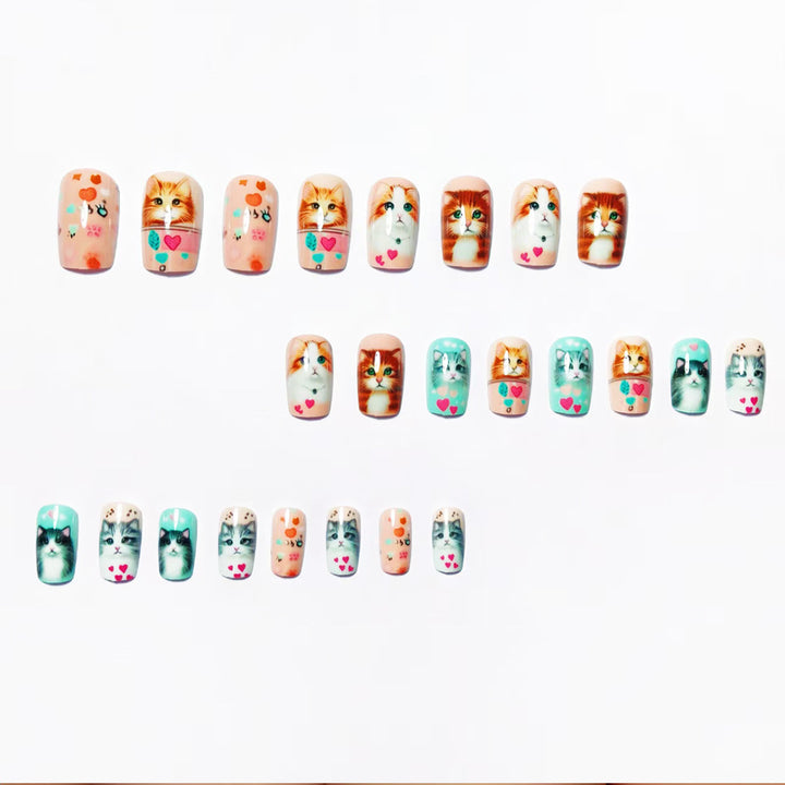 Cat-Themed 3D Nail Art Kalsten