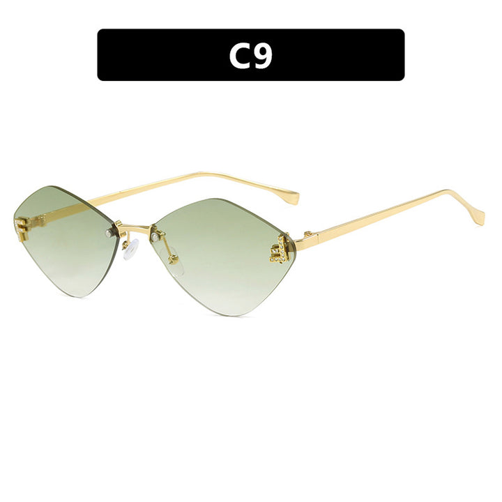 Women's geometric sunglasses in an extravagant design with gradient lenses Kalsten