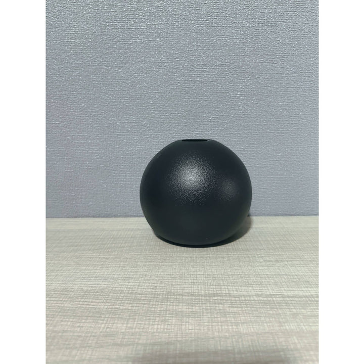 Minimalist Ceramic Sphere Planter Kalsten