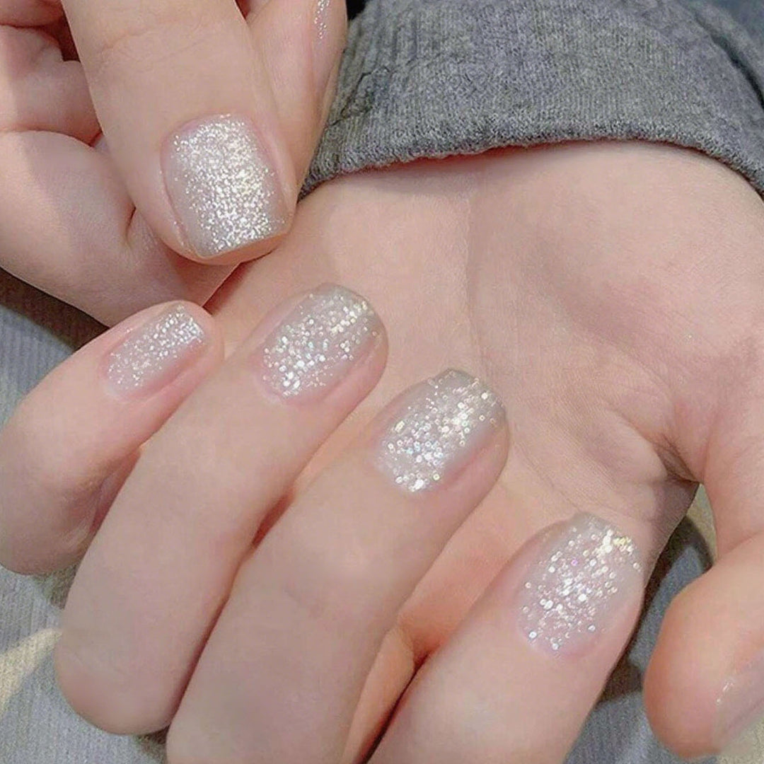 High-gloss artificial nails with rose effect Kalsten