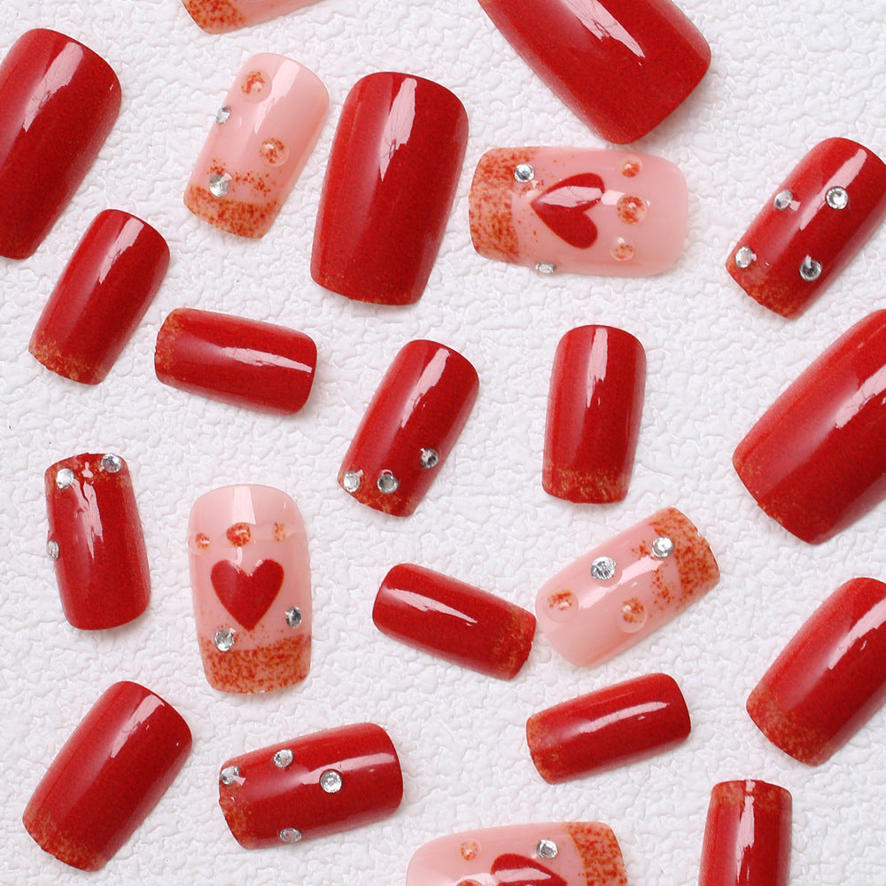 Glamorous Heart-Accent Press-On Nails Kalsten