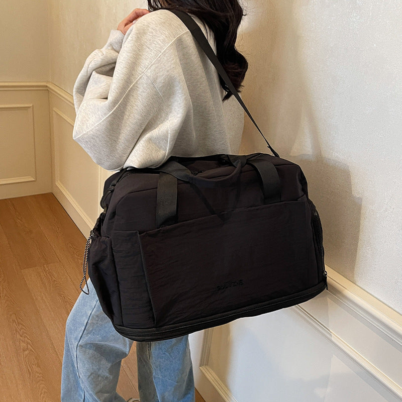 Versatile Travel Duffle Bag with Multiple Pockets Kalsten