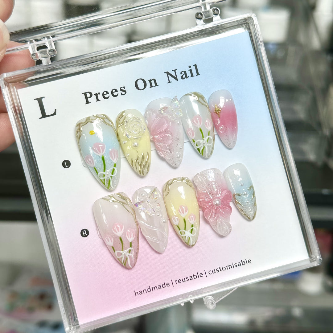 Artistic Floral Press-On Nail Set  1791773083
