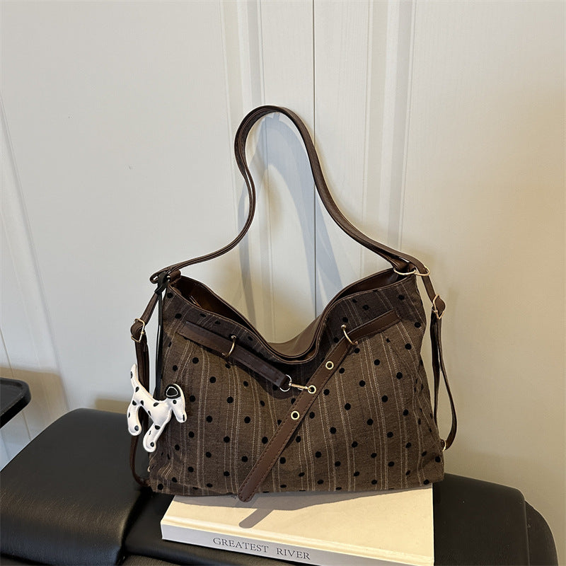 Stylish Pet-Accented Shoulder Handbag
