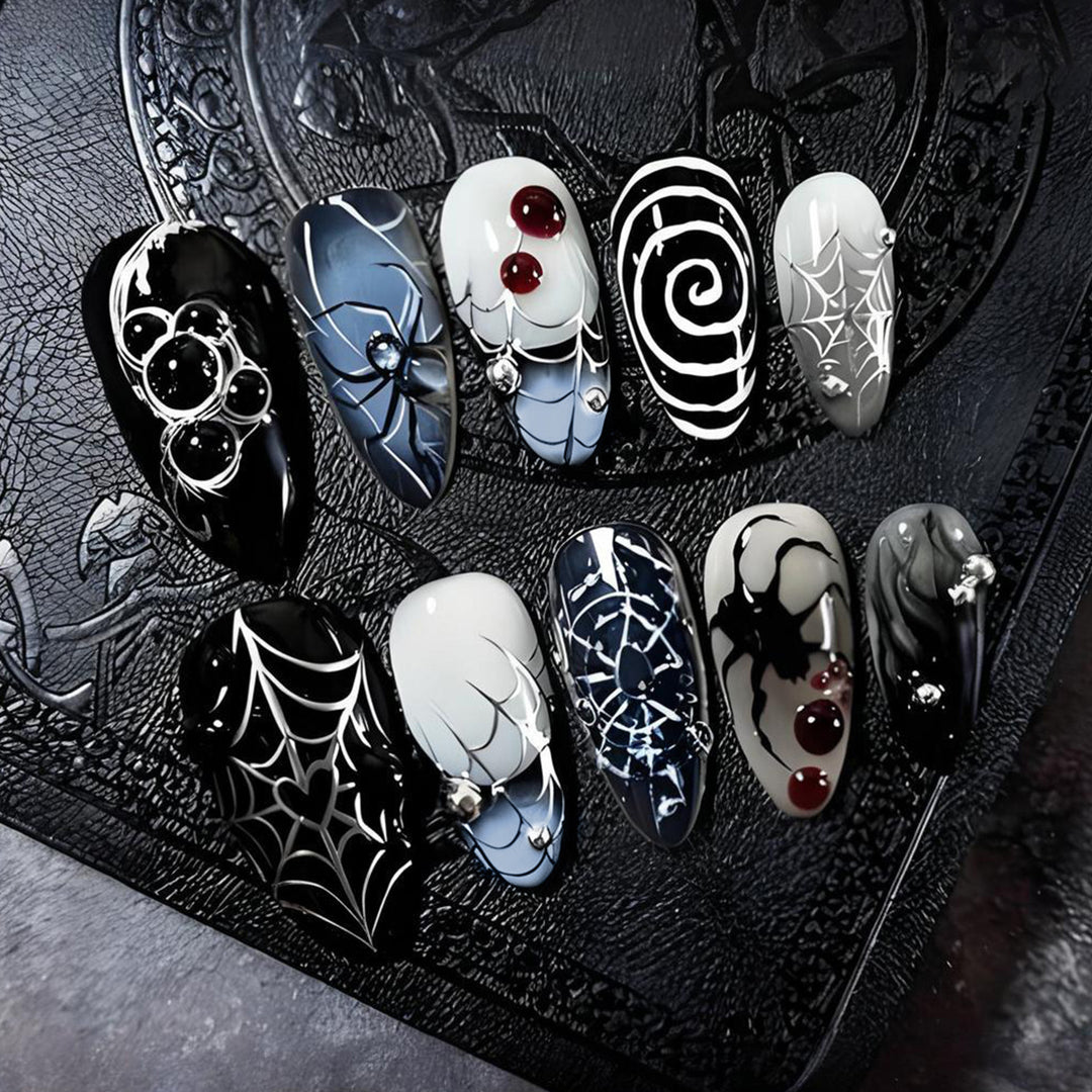 Acrylic nail set with creepy spider and Halloween designs Kalsten