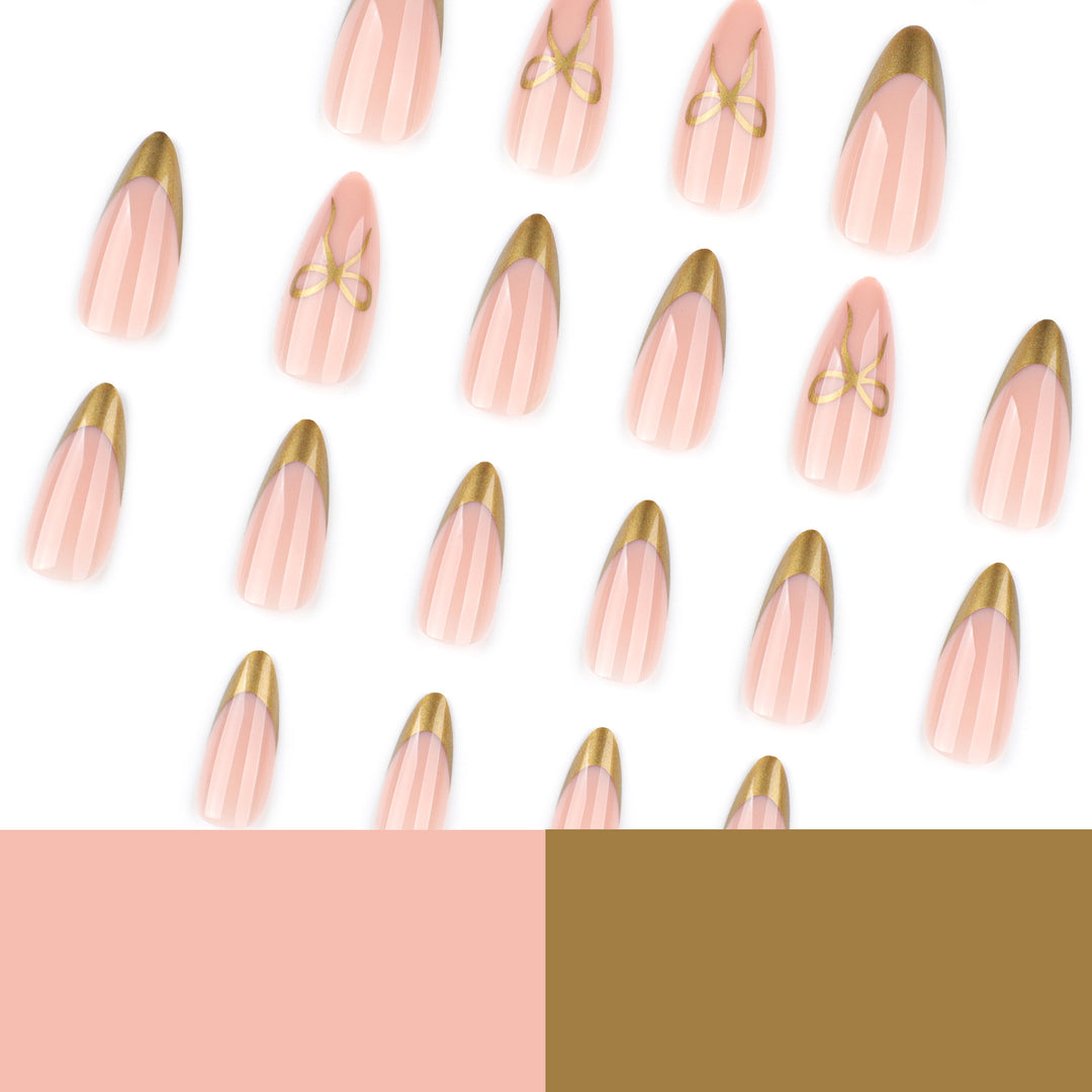 Elegant Nail Art with Gold Accents Kalsten