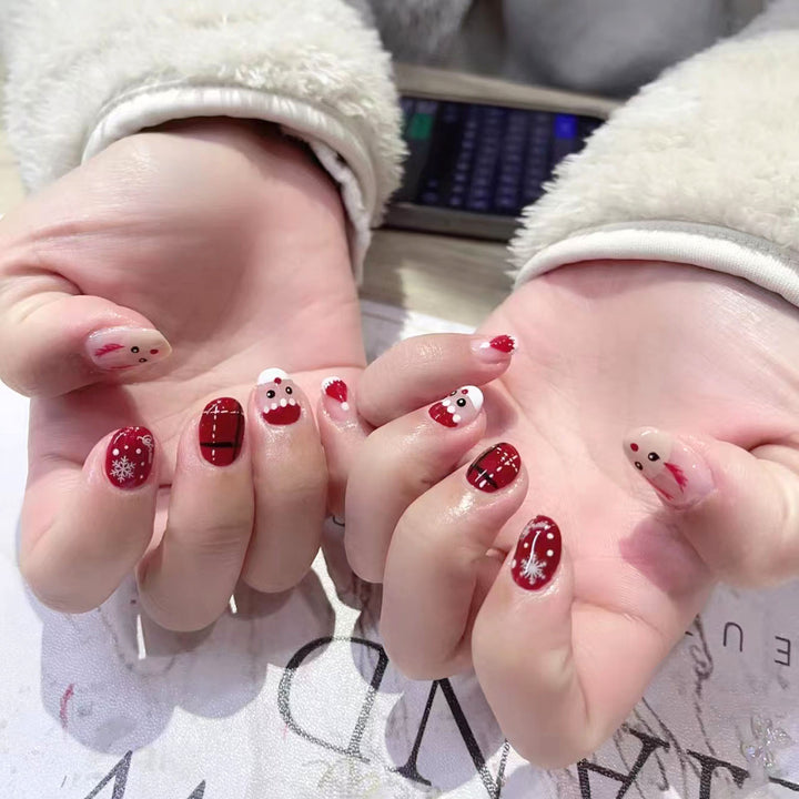 Festive Holiday-Themed Nail Art Kit