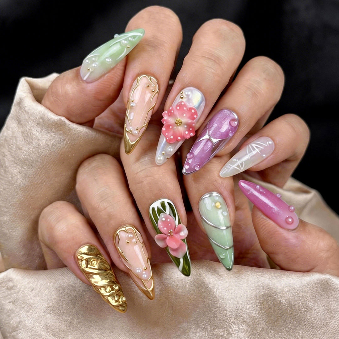 Premium Decorative Press-On Nail Art Set