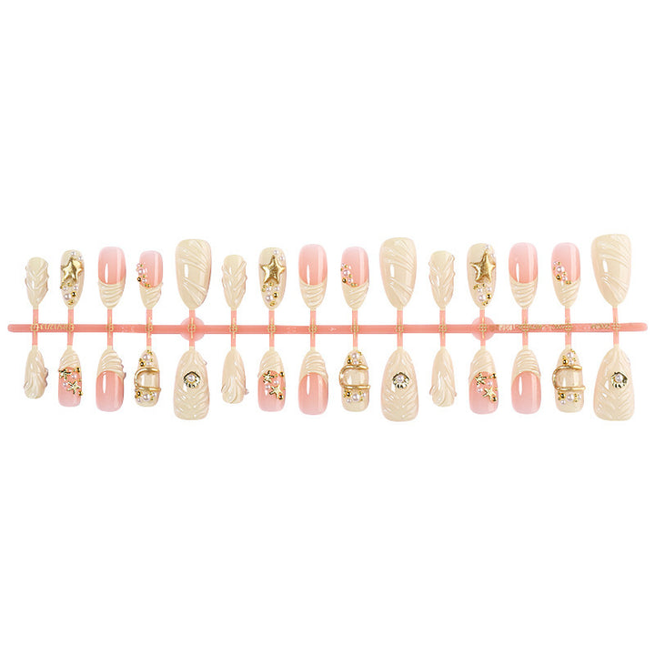 Artificial nail set with glamorous gold accents Kalsten