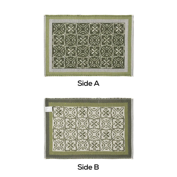 Reversible jacquard scarf with ornamental weave structure