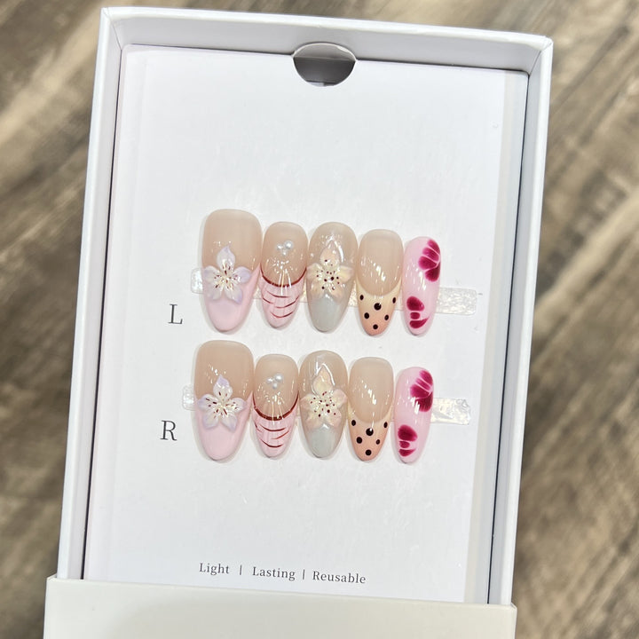 Decorative Floral Stiletto Press-On Nail Set Kalsten