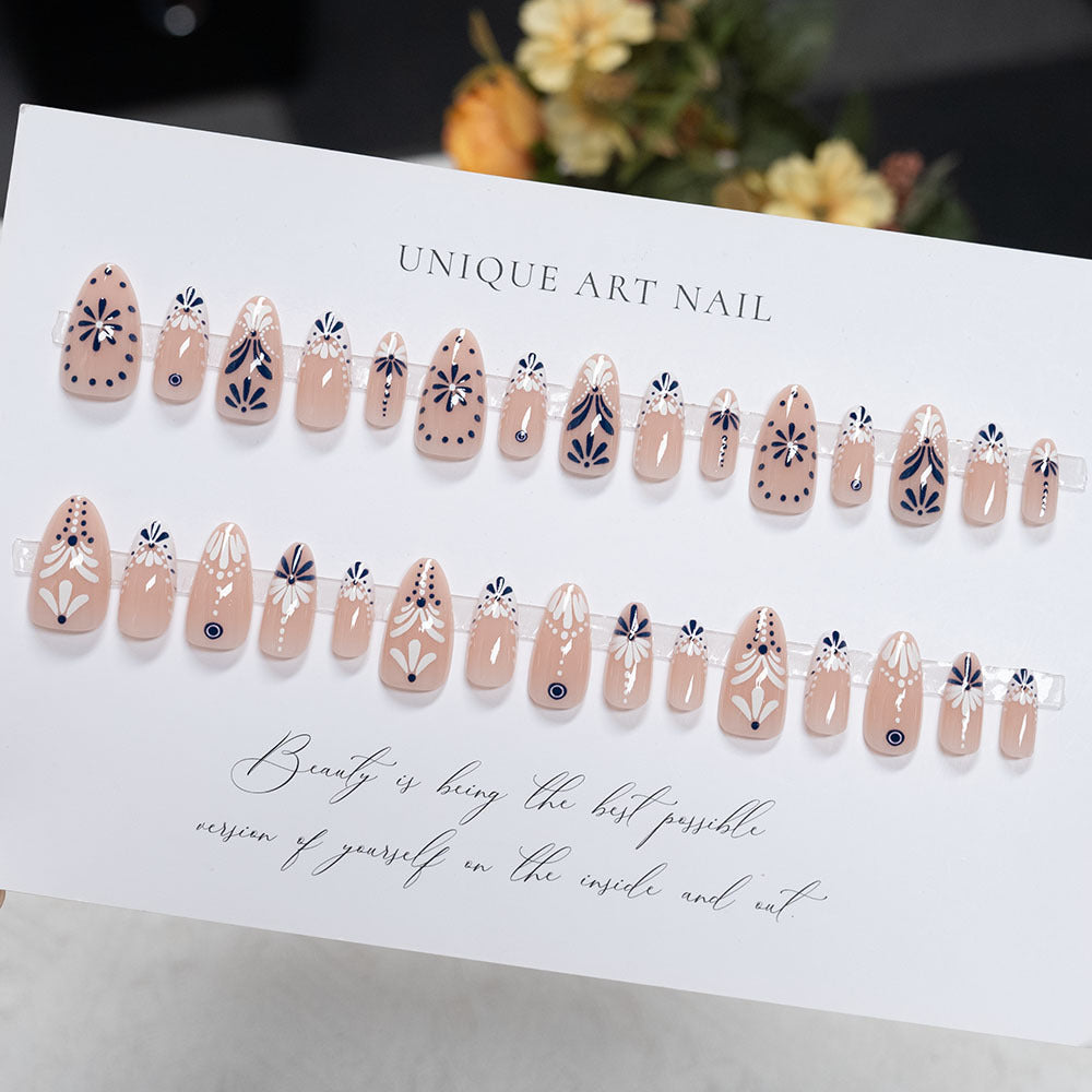 Artistic Floral-Embellished Press-On Nails  1791110737
