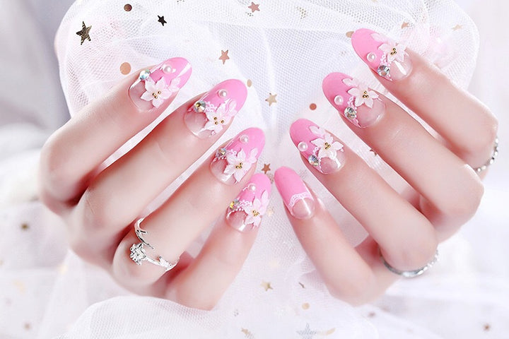 Glamorous Rhinestone-Embellished Press-On Nail Tips