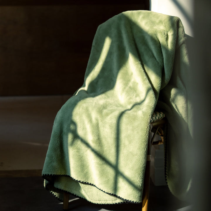 Soft Plush Throw Blanket Kalsten