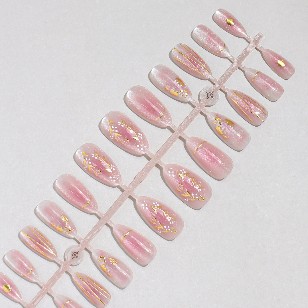 Versatile Press-On Nail Art Set Kalsten