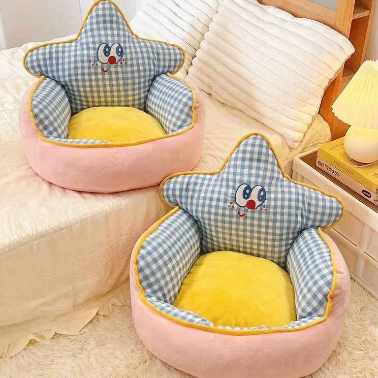 Cozy children's armchair with star back and padded seat