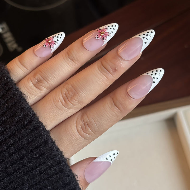Decorative Floral-Accent Press-On Nail Set Kalsten