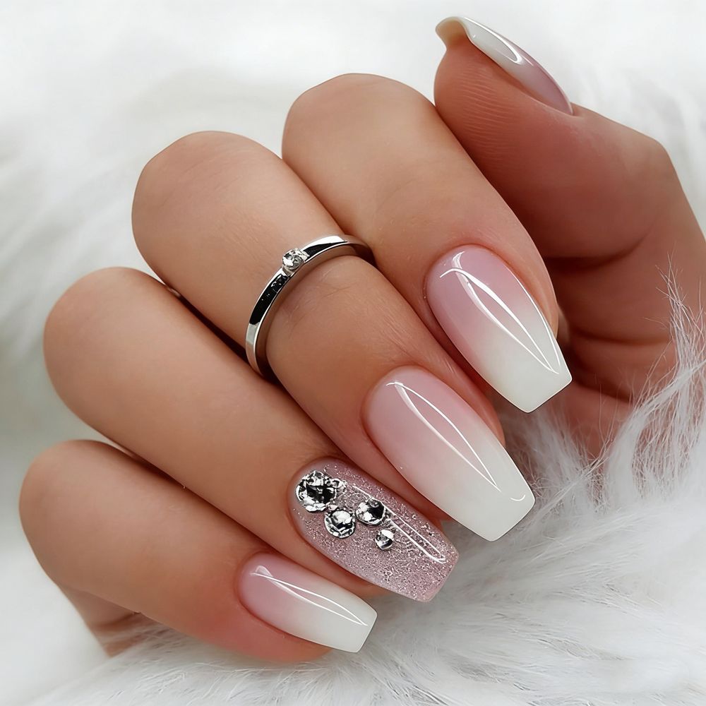 Elegant Press-On Nail Art Set with Rhinestone Accents