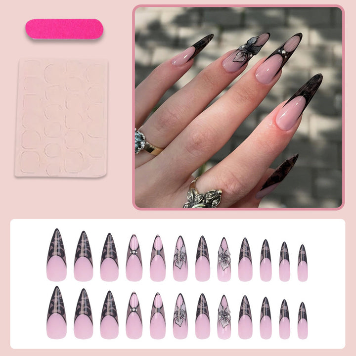 High-quality press-on nails with intricate designs Kalsten