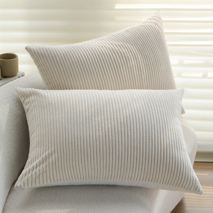 Rectangular corduroy cushion cover with a fine ribbed structure and teddy inner side Kalsten