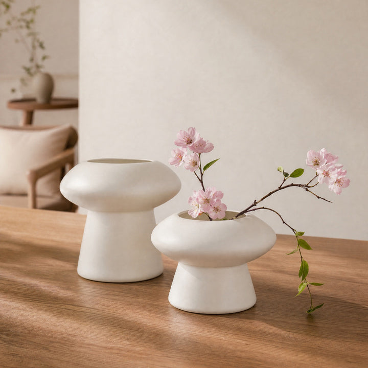 Contemporary Sculpted Decorative Vase Kalsten