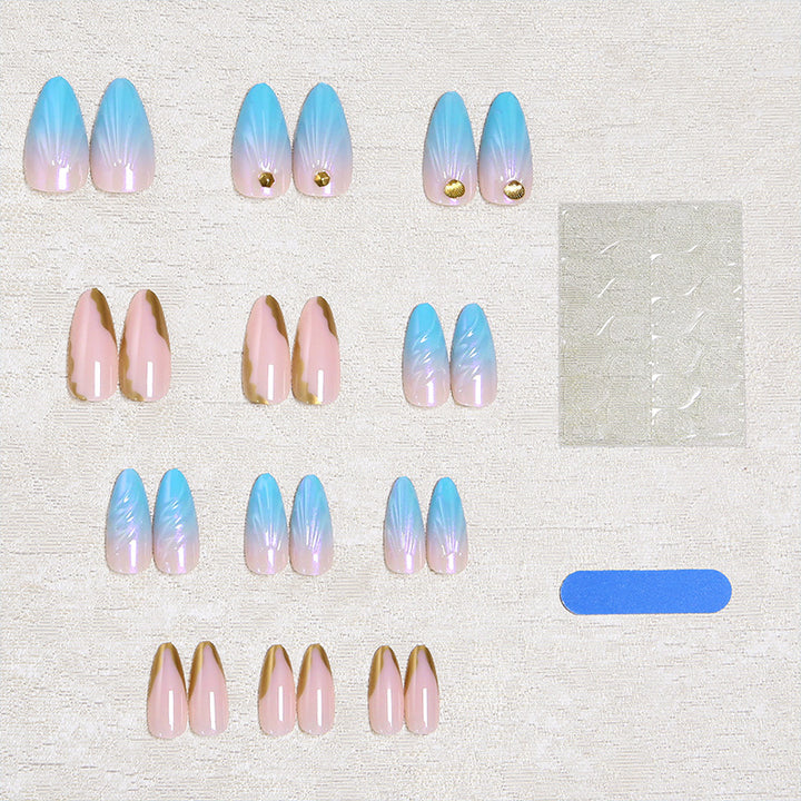 Artificial nails with elegant gradient and golden accents Kalsten
