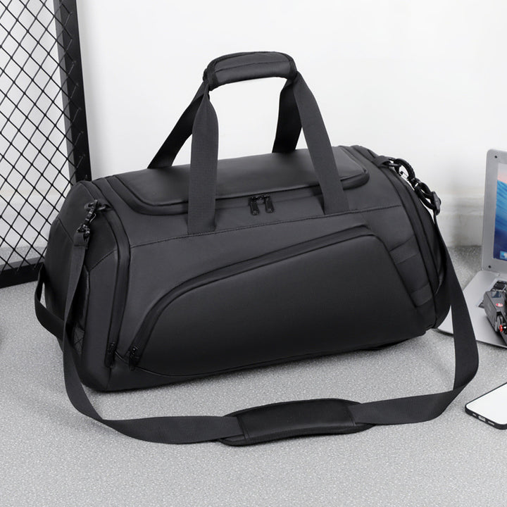 Sporty travel bag with detachable shoulder strap Kalsten