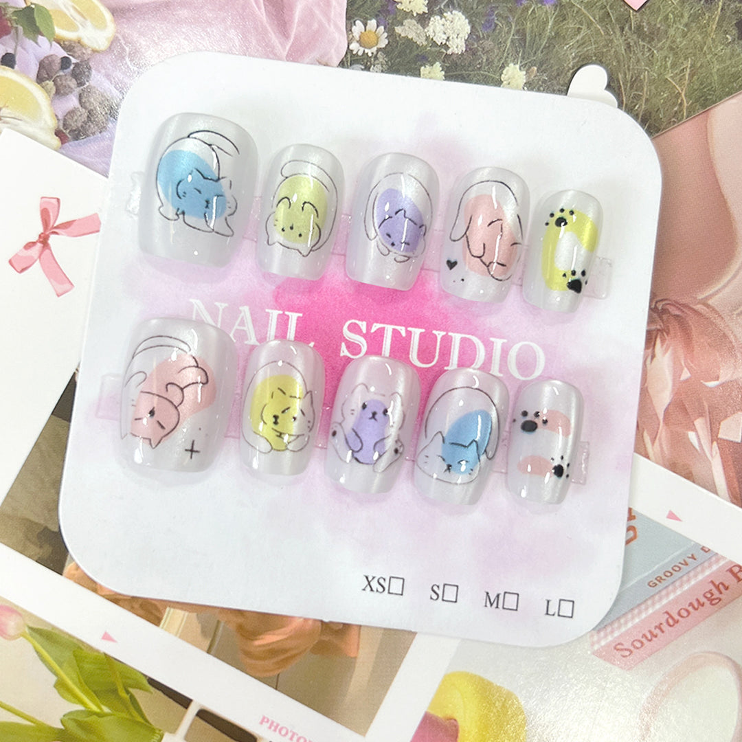 Creative nail art with animal motifs Kalsten
