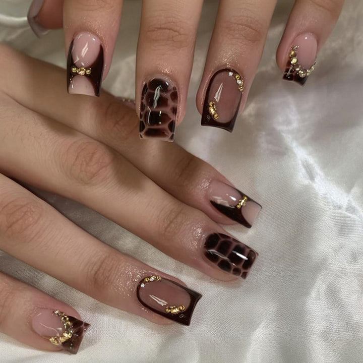 Acrylic nail set with glamorous accents and elegant design Kalsten