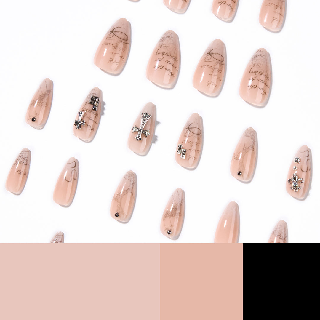 Artful Nail Art with Exclusive Metal Decorations Kalsten