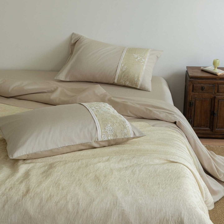 Luxury linen bedding set with embroidered decorative stripe