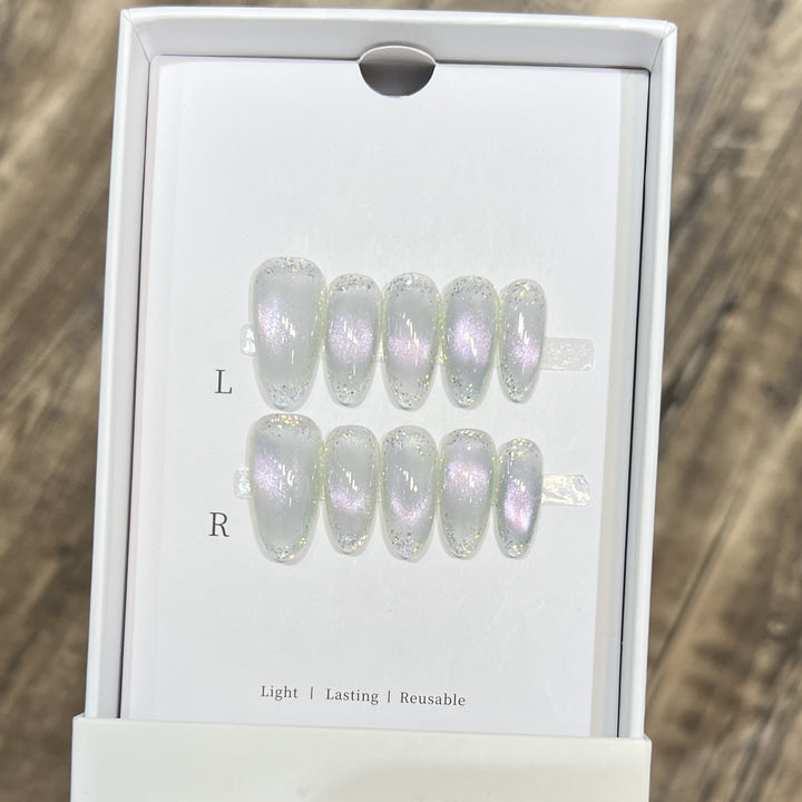 Handmade Press-On Nail Set with Iridescent Finish Kalsten